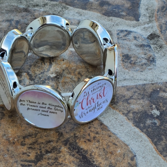 The Lord's Prayer charmed stretch bracelet - Picture 3 of 4